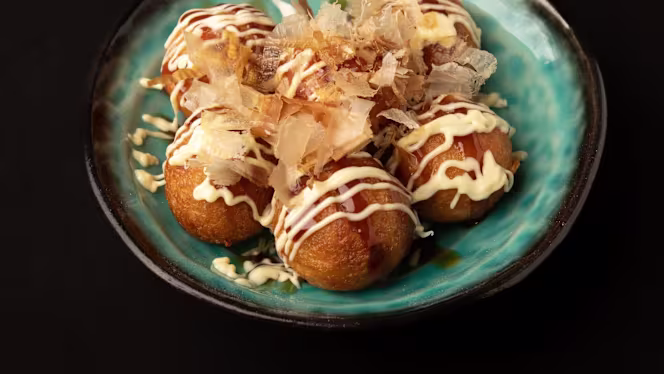 Tokyo2077 Gyoza y Ramen bar - 2