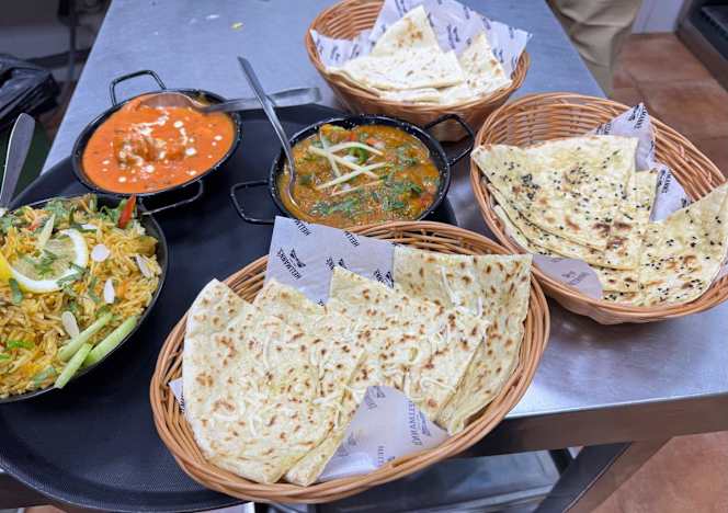 Indian Rasoee Indio Restaurant & Bar - 4