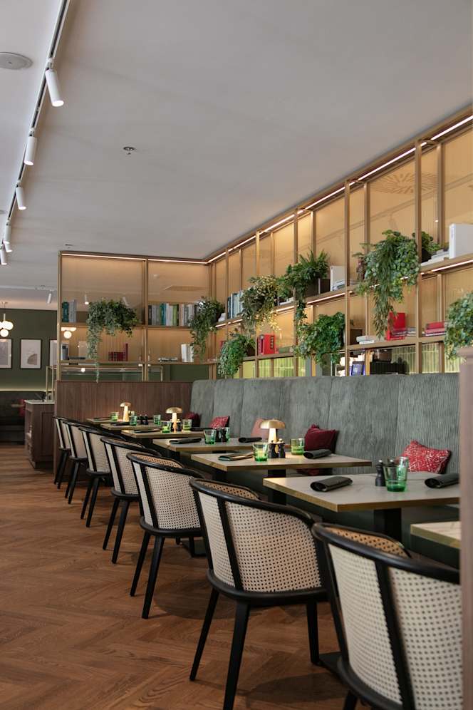 Rike Bar-Restaurant-Terrasse im 5ten - 1