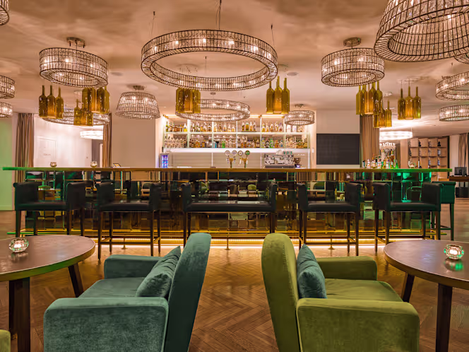 NEPOMUK Bar Salon Eatery - 0