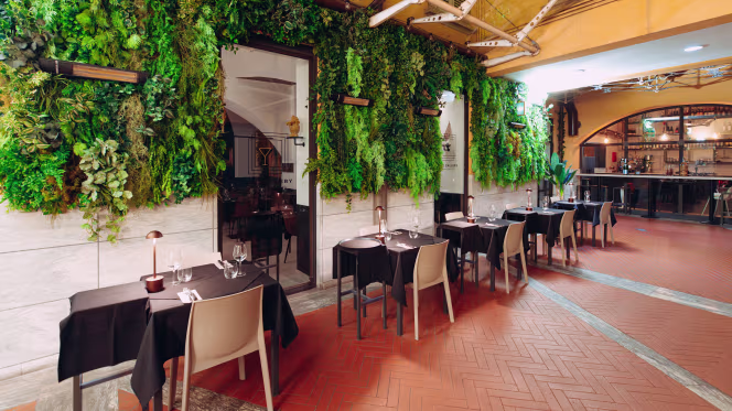 The Gallery Pizzart Food & Drink - 5