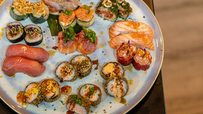 SaKana sushi Bar - 9