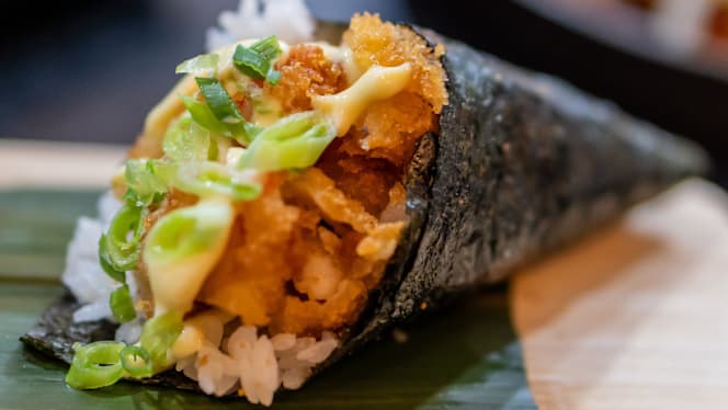 SaKana sushi Bar - 5