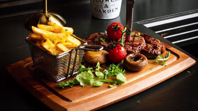 Nazar Kitchen - Cambridge - 6