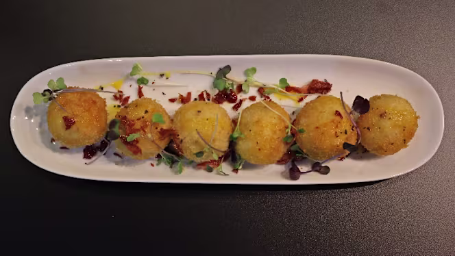 Sisa’s restaurant - 3