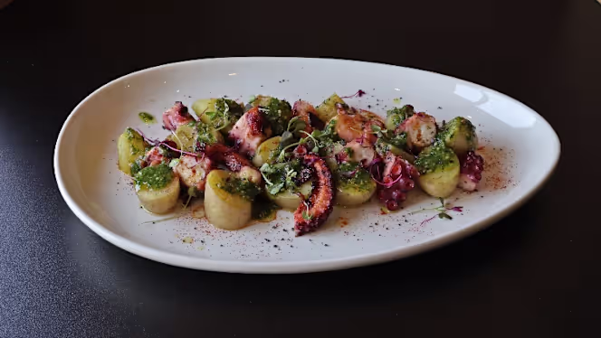 Sisa’s restaurant - 2