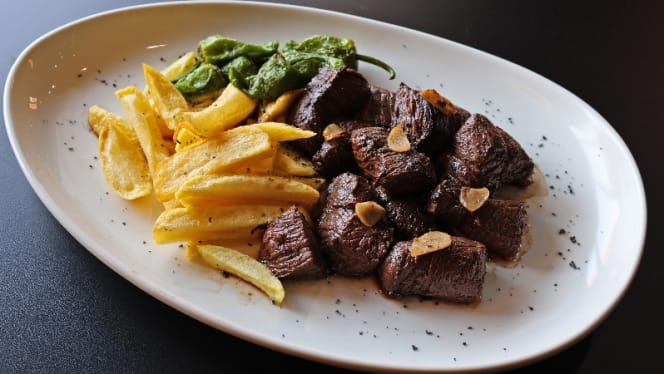 Sisa’s restaurant - 5