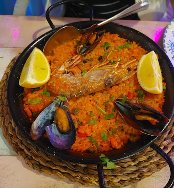 Sardinia Bar & Restaurant - 3