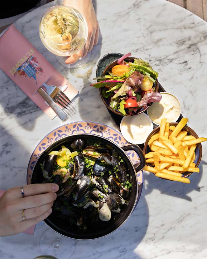 St. Tropez Gastrolounge - 0