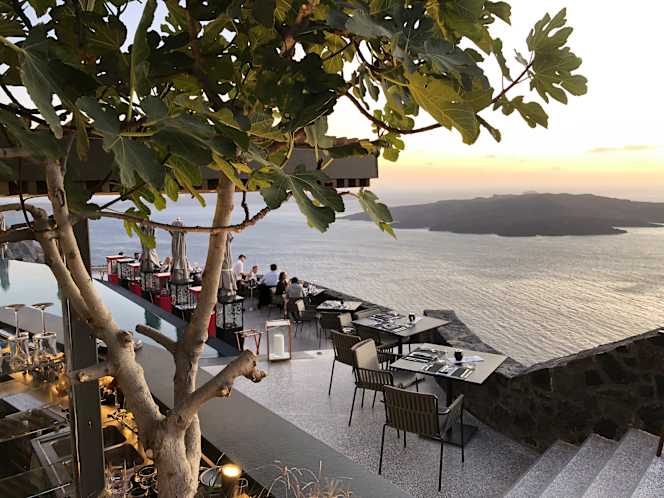 La Colline Restaurant - 8