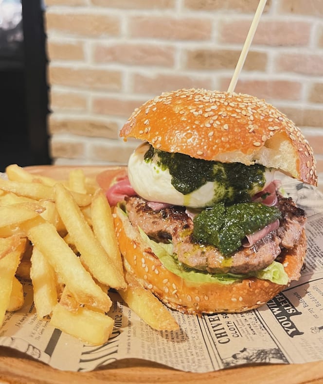 La Tana Public House - 5