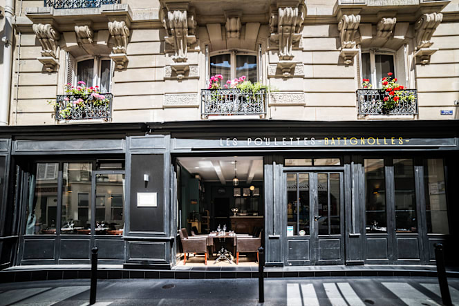 LES POULETTES BATIGNOLLES - 1