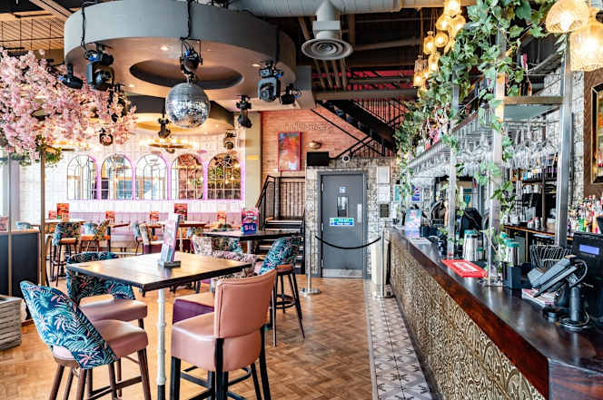Slug and Lettuce Portsmouth - 9