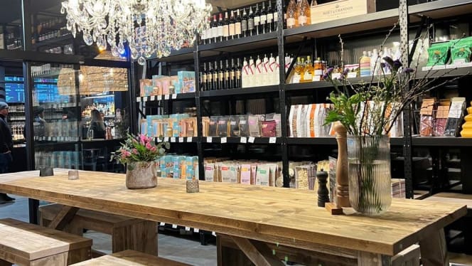 Schuster's Shop Bistro - 7