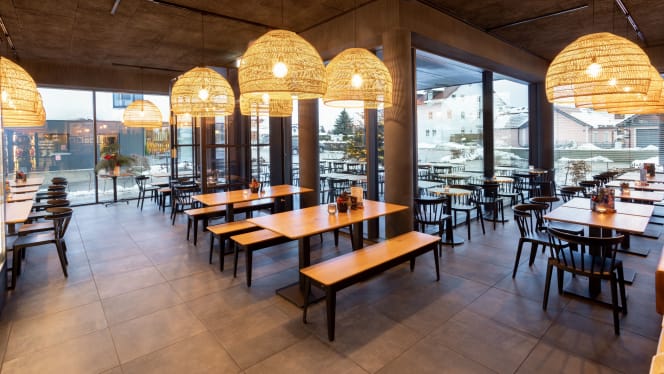 Schuster's Shop Bistro - 0