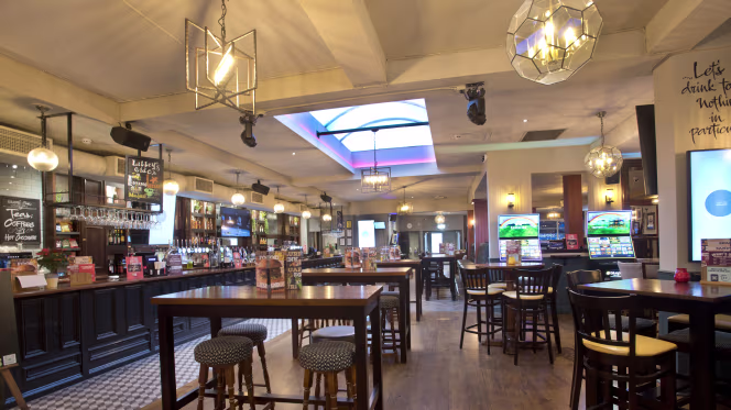 Pembroke Coulsdon - 4