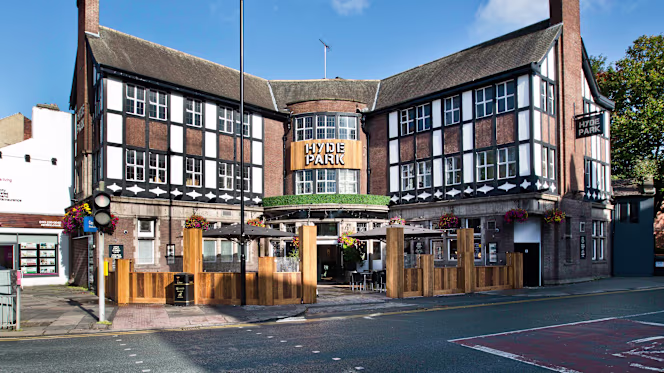 Hyde Park Hotel Leeds - Leeds - 9