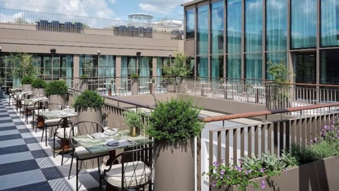 Neue Hoheit Restaurant & Bar - 3