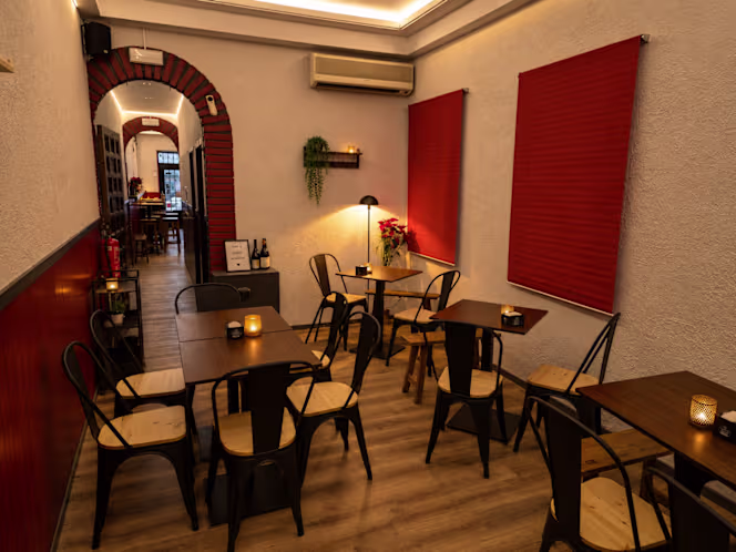 Taverna Rosso - 3