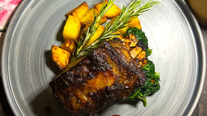 Giuliana Bar and Restaurant - 2