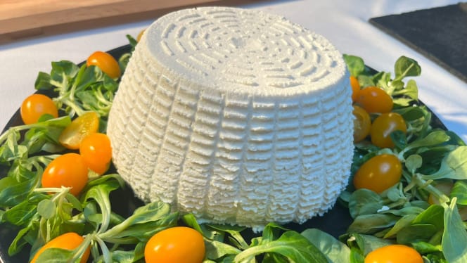 Giuliana Bar and Restaurant - 5