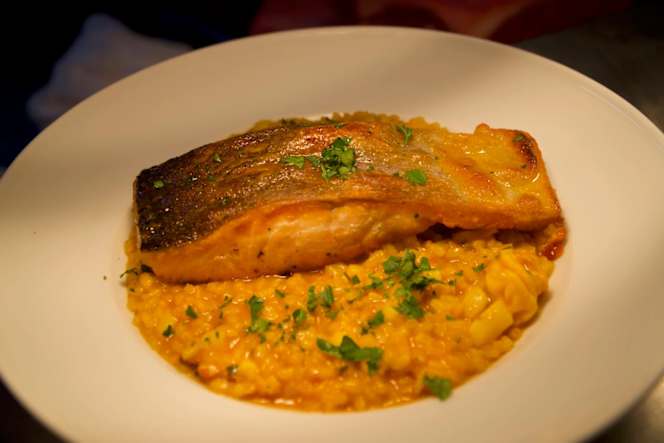 Bar 61 Restaurant - 9