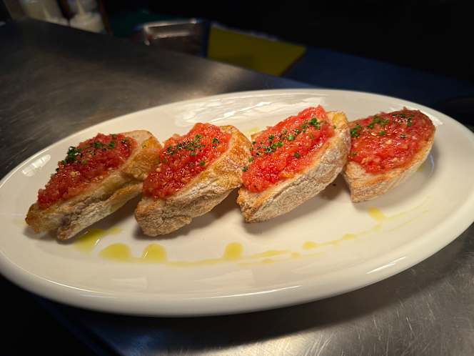 Bar 61 Restaurant - 6