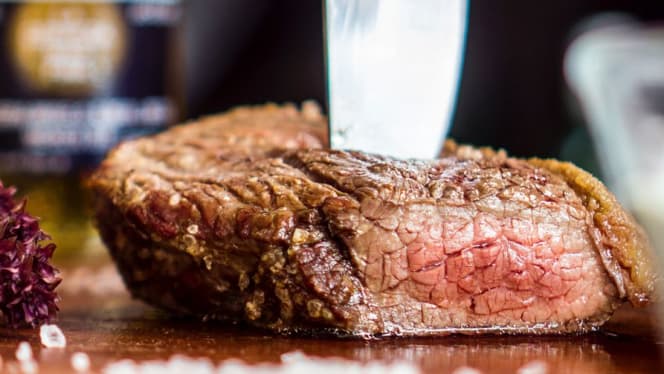 Bricks Burgers and Steaks - Sickla - 3