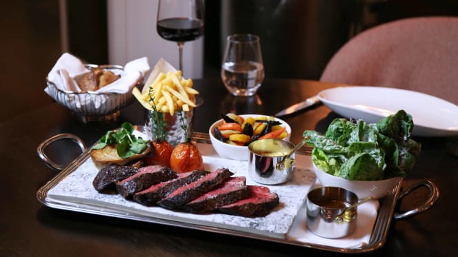 Fitz’s Brasserie - 7