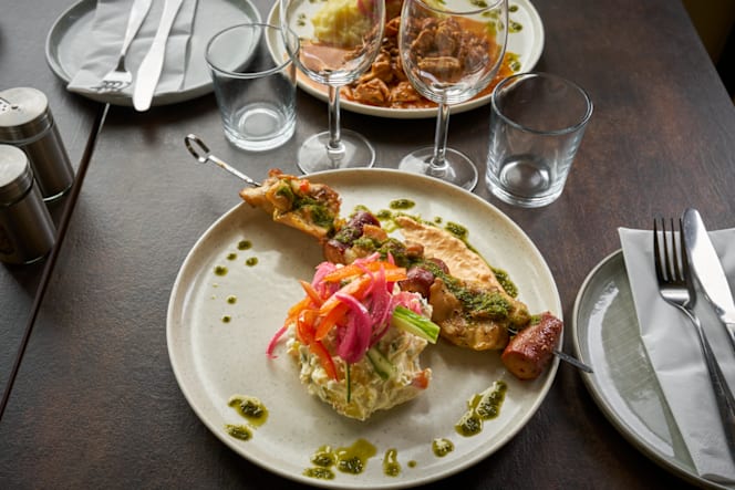 Los Pollos Hornsberg - 0