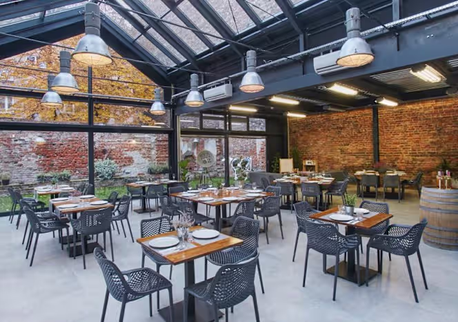 ARTBISTRO STALOWA 52 - 0