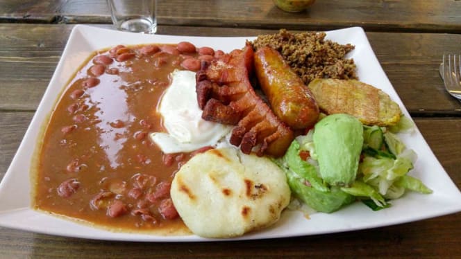 Kaffe & Restaurang Express Colombia - 2