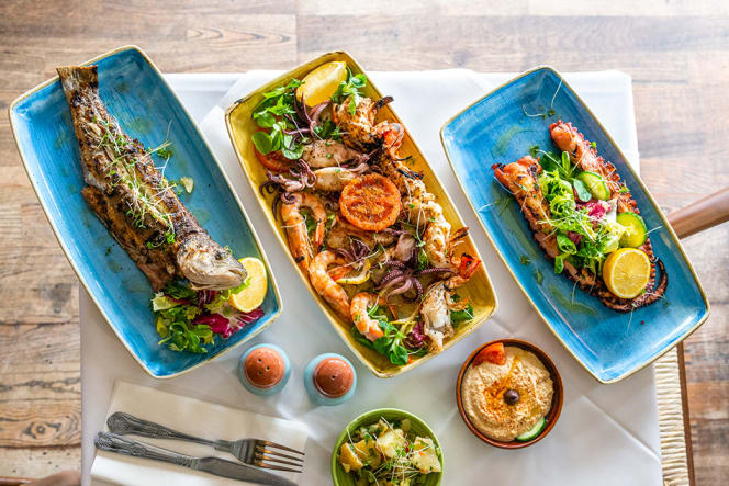 Alexander The Great Restaurant - 8