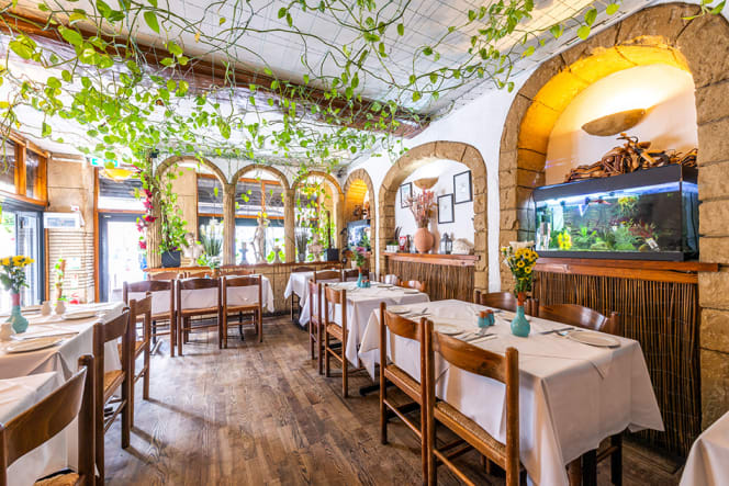 Alexander The Great Restaurant - 6