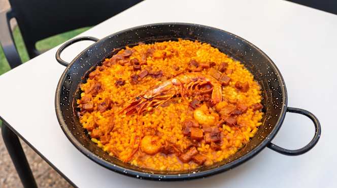 Majús - 8