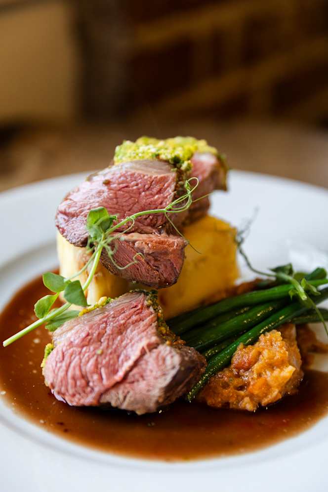 Kingston Country Courtyard - 1