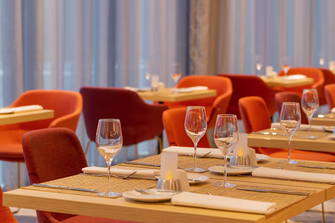 Das Neu-Stadt Restaurant & Bar - 5