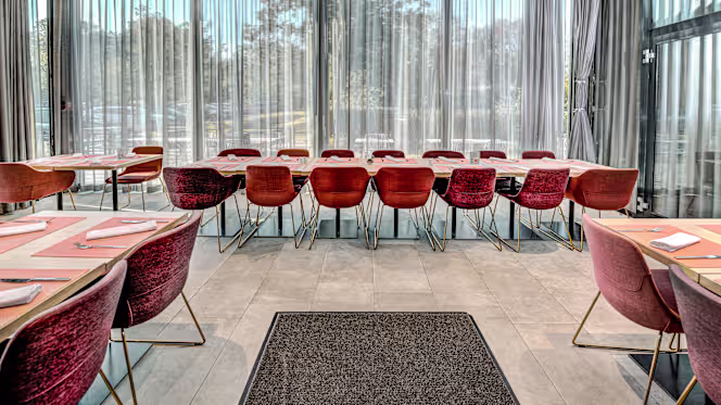 Das Neu-Stadt Restaurant & Bar - 2