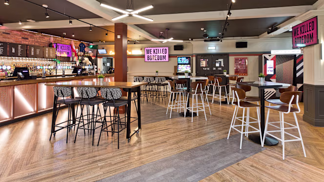 Huddl & Popworld Nottingham - 1