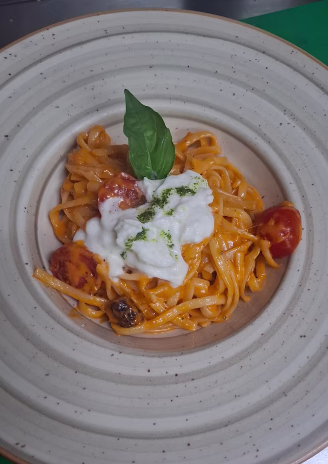 Gin Club 50 Gastrobar - 1