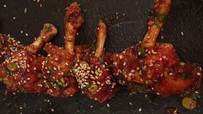 Ginti & More Urban Food Club - Koln - 3