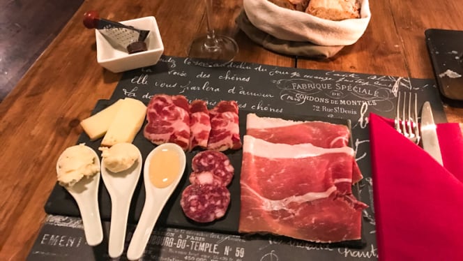 Essenza Wine Bar - 6