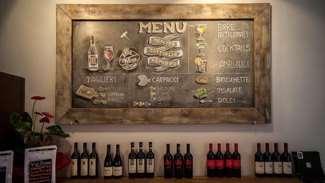 Essenza Wine Bar - 4