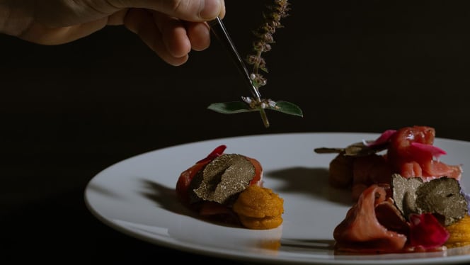 ADHOC Restaurant - 7