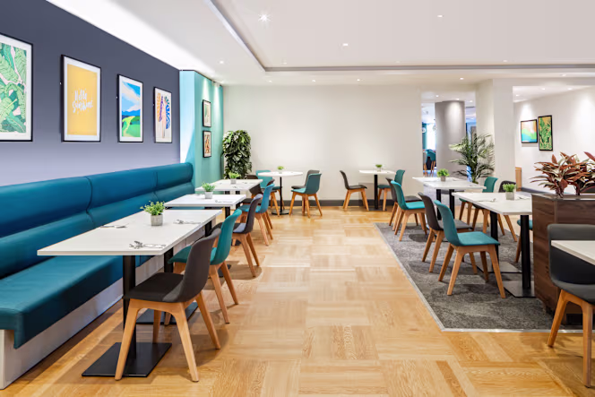 The Junction - Holiday Inn High Wycombe - 4