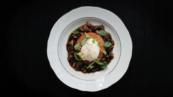 Black Pavilion Restaurant - 5