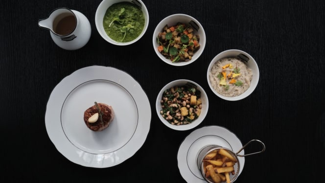 Black Pavilion Restaurant - 6