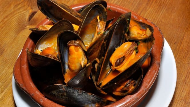 La Paella Tapas Bar - 3