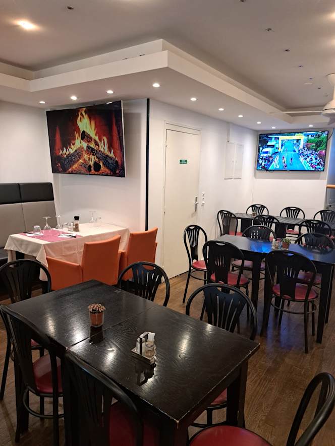 Luna Bar - 1