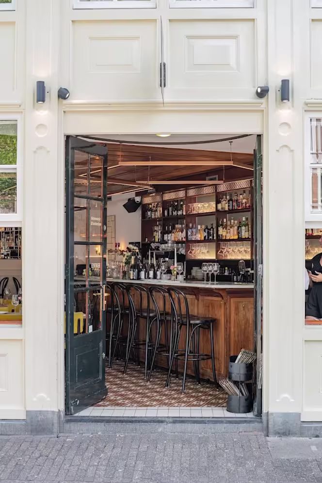 V&A Bar Bistro - 0